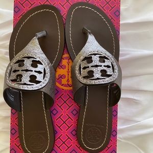 Tory Burch Louisa Flat Thong in Pewter